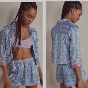 Free People Pillow Talk Satin Pajamas Top in Cool Lavender Size Small EUC thumbnail 2