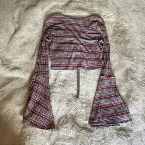 Forever21 bell sleeve 70s style crop top thumbnail 2