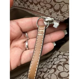 Vintage Coach F10928 Soho Buckle Signature Jacquard Monogram Canvas Shoulder Bag thumbnail 8