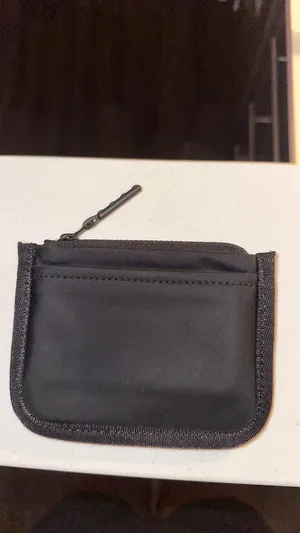 Lululemon Wallet thumbnail 4