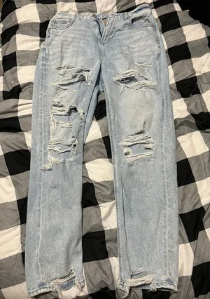 American Eagle Mom Jeans thumbnail 1
