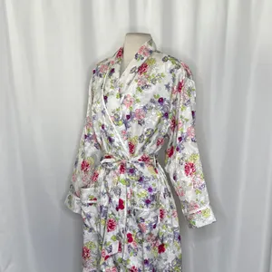Vintage VICTORIA'S SECRET Gold Label Floral Jacquard Satin Robe Pockets‎ Small thumbnail 6