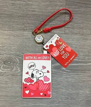 Peanuts snoopy id card holder universal studios Japan exclusive thumbnail 1