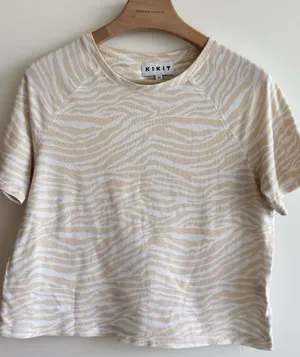 KIKIT Zebra Print Short Sleeve Top Beige White Stretch Size Medium thumbnail 1