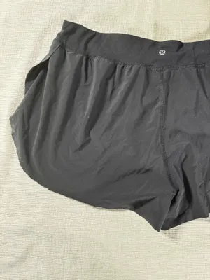Lululemon Speed Shorts Womens Black Reflective Dots Running Lined Zip Pocket thumbnail 8
