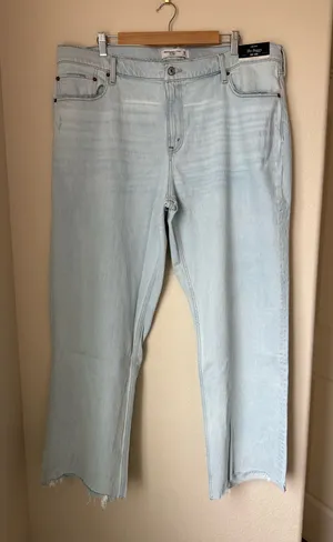 Abercrombie and Fitch the baggy low rise curve love jeans size 34 | 18R thumbnail 1
