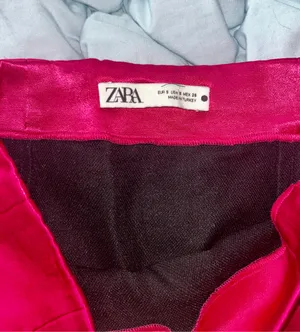 Zara Pink Satin Skirt thumbnail 4