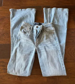 Hollister Jeans thumbnail 1