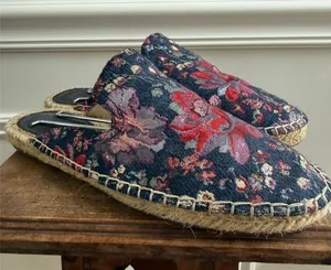 Nine West Volley Espadrille Mule Blue Red Silver Textile 9 thumbnail 1