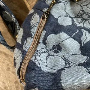 Flower crossbody bag thumbnail 2