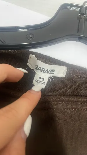 Garage brown and white sweatshirt size small thumbnail 3