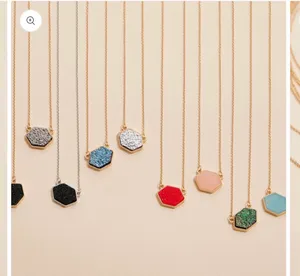 Hexagon Druzy Stone Charm Short Necklace-Red thumbnail 3