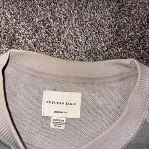 American Eagle camo crewneck thumbnail 6