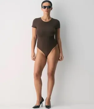 Aritzia Babaton Contour Crew Bodysuit in Rich Mocha Brown thumbnail 3