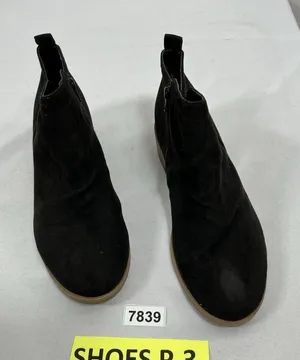 Womans Time & Tru Ankle Bootie Size 12 W Black Block Heel Side Zip Round Toe thumbnail 1