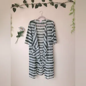 Lularoe Shirley women’s Kimono White With Green Tie Dye Sheer Chiffon Size S thumbnail 2