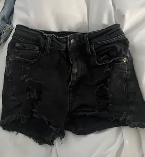 Abercrombie Short thumbnail 1