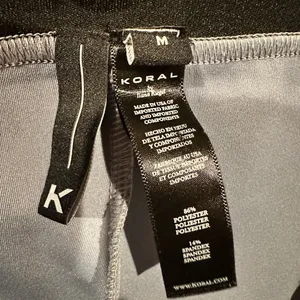 KORAL REVOLVE Rhys Performance Side Stripe Leggings Blokecore Nova Size M thumbnail 6