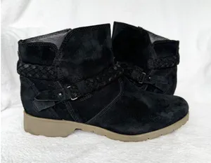 Teva De La Vina Woman’s Size 7 Black Suede Braided Ankle Boots thumbnail 1