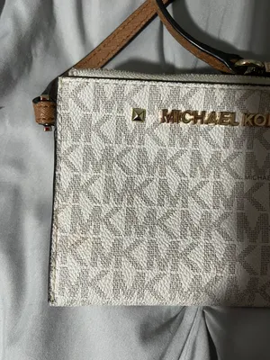 Michael Kors Wallet thumbnail 5