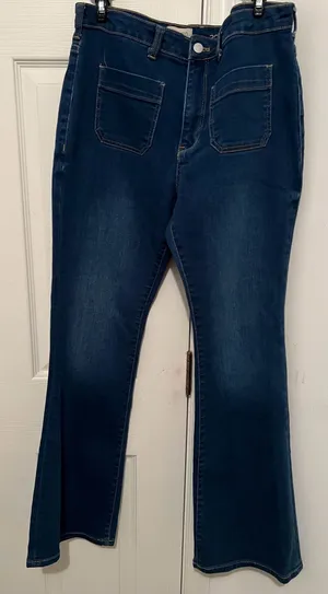 Pilcro High-Rise Flare Patch Pocket Jeans Size 30 thumbnail 1