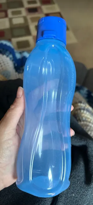 Tupperware water bottle Blue thumbnail 1