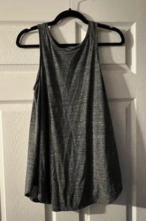 Old Navy Tanktop thumbnail 1