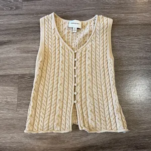 Industry Tan Cable-Knit Button Front Crop Tank Top thumbnail 2