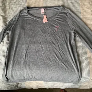Victoria’s Secret Gray Pajama Top with bow NWT‎ thumbnail 2