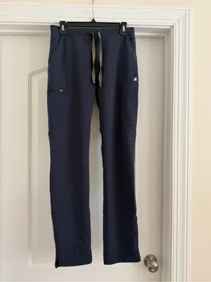 Figs Grey Straight-Leg Cargo Joggers Size S/T thumbnail 3