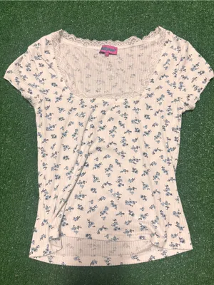 Edikted Cream Ribbed Scoop Neck Tee with Blue Floral Print thumbnail 1