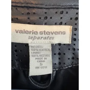 Valerie Stevens Black Genuine Leather‎ Perforated Zip Front Jacket Women's Small thumbnail 2