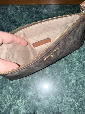 Michael Kors Purse thumbnail 3