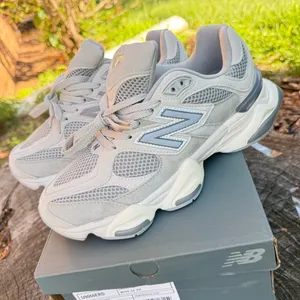 New Balance 9060 sneakers shoes Men’s Size 7 thumbnail 1