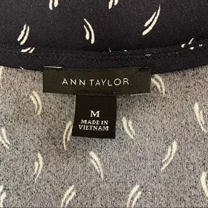 Ann Taylor Medium Sleeveless Top Blouse Blue thumbnail 6