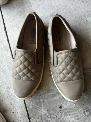 Steve Madden Zaander Quilted Slip On Sneakers Tan Leather Womens Size 9M thumbnail 3
