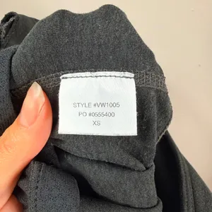 Vuori Elevate Crop Tank Black Heather Double Strap Racerback VW1005 Womens XS thumbnail 5