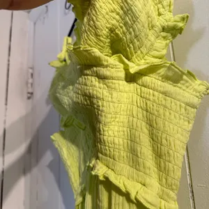 ANTHROPOLOGIE Smocked Gauze Lime Green Ruffled Women's maxi dress thumbnail 4
