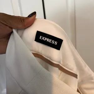 Express Women's Flare Wite Pants thumbnail 4