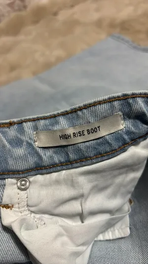 Wrangler High-Rise Bootcut Jeans thumbnail 3