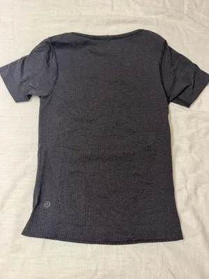 Lululemon Shirt thumbnail 3