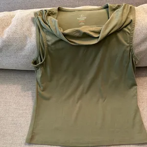 Bluffworks Green Sleeveless Cowl Neck Top NWT thumbnail 7