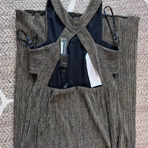 BCBGMAXAZRIA Metallic Cut out Evening Dress Sz Large thumbnail 5