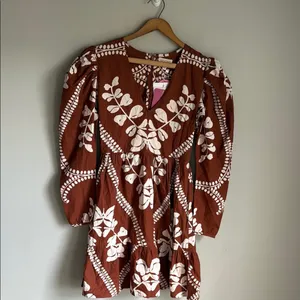 NEW Beyond by Vera Heidi mini dress HEART BROWN XS thumbnail 2