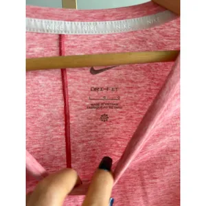 Nike Dri-FIT Pink Heathered Wrap Front Crop Top Womens Large Short Sleeve Swoosh thumbnail 3