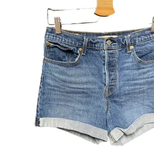 Levi's Wedgie Fit High Rise Denim Shorts‎ Size 30 thumbnail 4