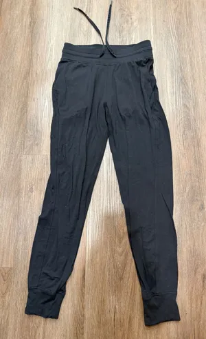 Lululemon Align Jogger Pants‎ Black Women Size 4 High Rise Full Length thumbnail 1