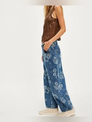 NWT Free People We The Free Good Luck Printed Barrel Jeans - laser Daisy - 33 thumbnail 5