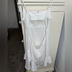 LOVERS AND FRIENDS SWEETIE DRESS in white size SMALL thumbnail 4