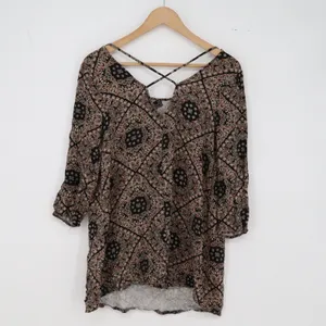 Forever 21 Blouse Womens XL Medallion Print Black Strappy Back Excellent thumbnail 3